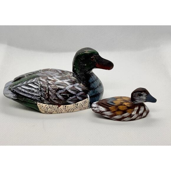 Vintage Carved Duck Pair Figurines – Stone Paperweight Duck and Wooden Mini Duck - Picture 11 of 13